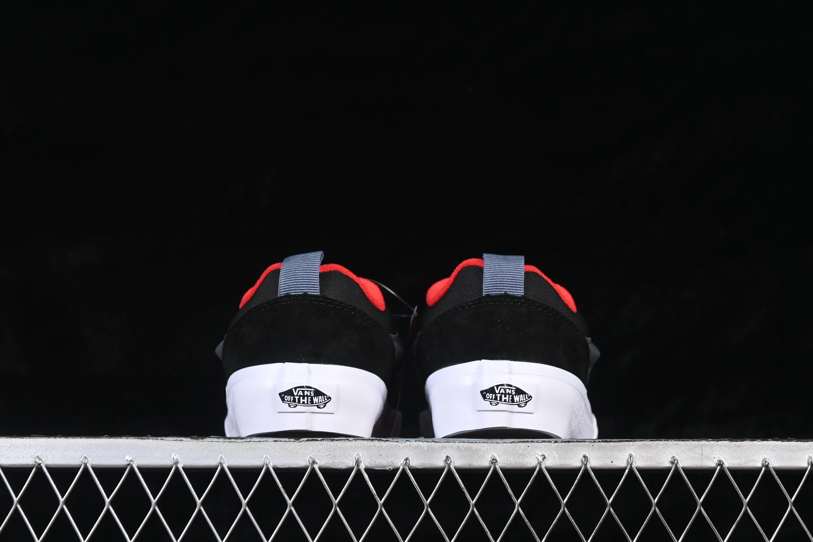 All categories Vans Vans series Vans Low Vans low-top Vans Knu Skool Vans low-top casual skateboard shoes VN0009QC6BT